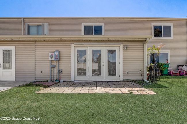 53 Emerald Ct, Townhouse with 2 bedrooms, 3 bathrooms and null parking in Satellite Beach FL | Image 39