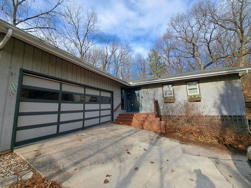 8400 Forest Ave, Gary, IN, 46403-1106 | Card Image