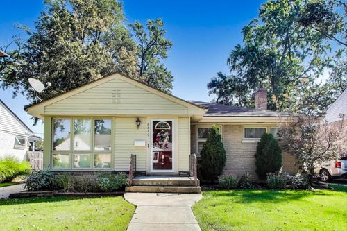 8849 Mcvicker Ave, Morton Grove, IL, 60053-2418 | Card Image