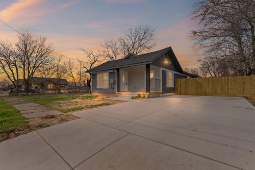 115 Vineyard Ave, Hillsboro, TX, 76645-3461 | Card Image