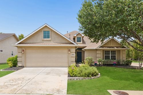 9600 Applewood Trl, Denton, TX, 76207-8625 | Card Image