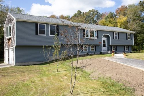 63 Moulton St, Rehoboth, MA, 02769-2324 | Card Image