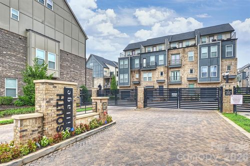 3524 Craughwell Dr, Charlotte, NC, 28209-1995 | Card Image