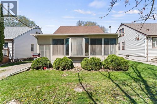 678 Capitol Street, Windsor, ON, N8X3G1 | Card Image