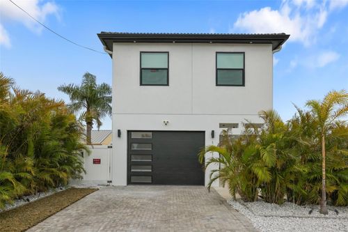 16015 Redington Dr, REDINGTON BEACH, FL, 33708-1662 | Card Image