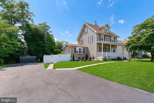 134 Lakeside Blvd, Hamilton, NJ, 08610-1615 | Card Image