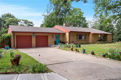 1111 W 86th Ter, Kansas City, MO, 64114-2734 | Card Image