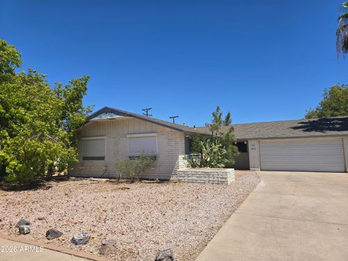 3902 W Northview Ave, Phoenix, AZ, 85051-7338 | Card Image