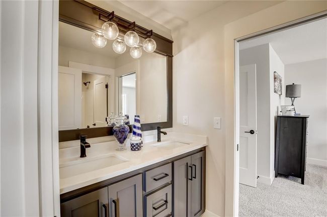 Photo of a similar staged model | Image 61