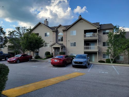 311-2292 Medlock Ln, Burlington, KY, 41005-8332 | Card Image