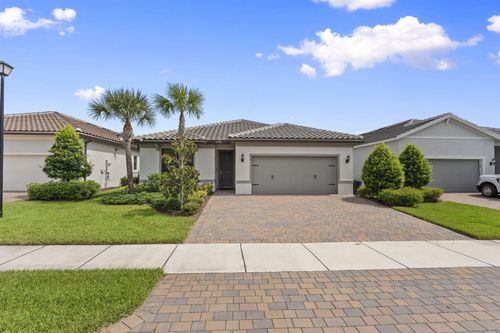 535 Se Villandry Way, Port St. Lucie, FL, 34984 | Card Image
