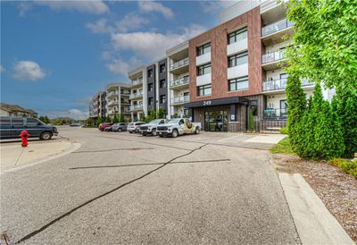 108 - 249 Grey Silo Rd, Home with 1 bedrooms, 1 bathrooms and 1 parking in Waterloo ON | Image 1