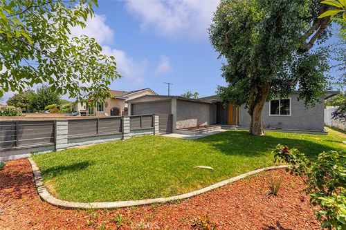 318 S Enid Ave, Azusa, CA, 91702 | Card Image