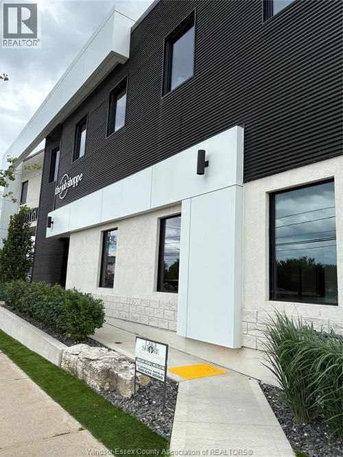 upper-office-12021 Tecumseh, Tecumseh, ON, N8N1M1 | Card Image