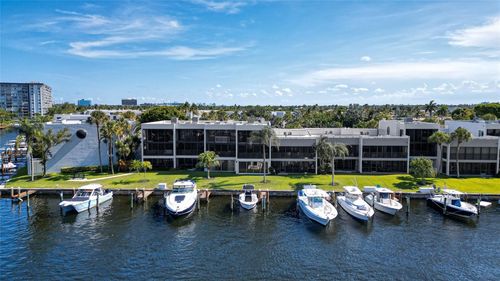 77-1100 Se 5th Ct, Pompano Beach, FL, 33060-8100 | Card Image