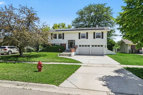 1355 Devonshire Ln, Hoffman Estates, IL, 60169-4001 | Card Image