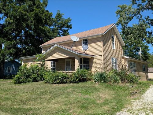 707 N 4th St, La Cygne, KS, 66040-5020 | Card Image