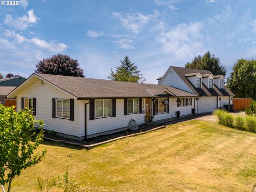 3215 William Ave, Longview, WA, 98632-3327 | Card Image