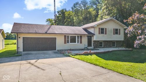 2017 N Meridian Rd, Peru, IN, 46970-8207 | Card Image