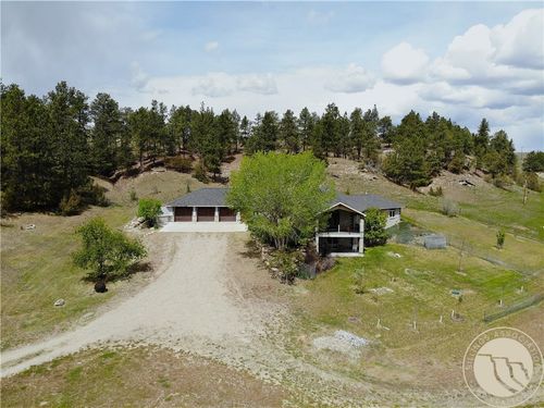 505 5th Ave W, Ryegate, MT, 59074-7528 | Card Image