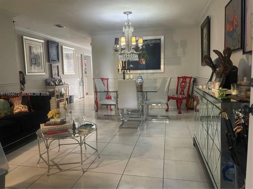 6102-8851 Nw 119th St, Hialeah Gardens, FL, 33018-7901 | Card Image
