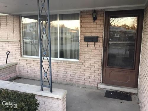 29155 Ironwood Dr, Warren, MI, 48093-6424 | Card Image