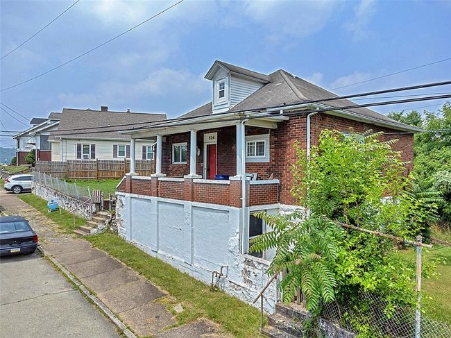 524 Forest St, House other with 1 bedrooms, 2 bathrooms and 2 parking in Monessen PA | Image 16