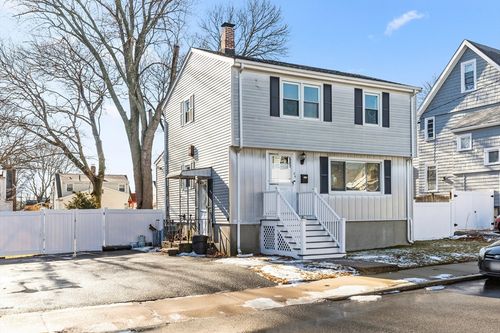 25 Glenwood Ave, Medford, MA, 02155-4832 | Card Image