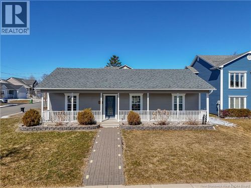 153 Alex St, Fredericton, NB, E3G0W4 | Card Image