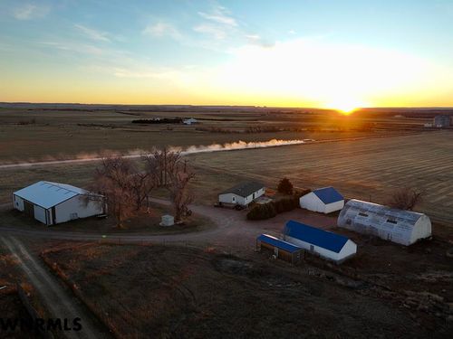 40 E Dakota Junction Road, Chadron, NE, 69337 | Card Image