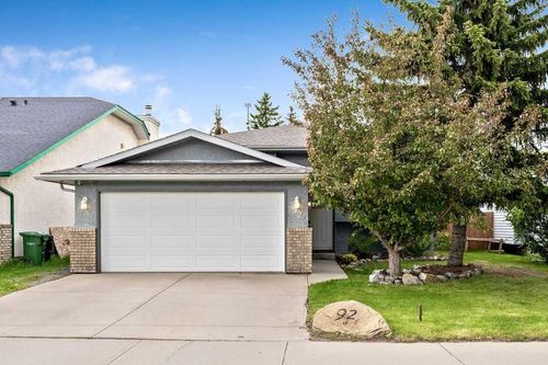 92 Waterstone Cres Se, Airdrie, AB, T4B2E5 | Card Image