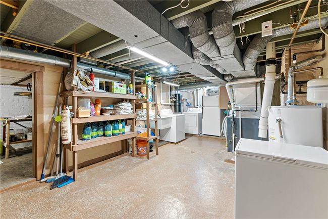 3354 Millers Run Rd, House other with 2 bedrooms, 2 bathrooms and 5 parking in Cecil PA | Image 25