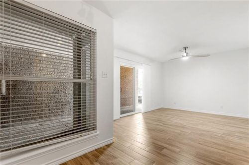 apt-103-400 W 35th St, Austin, TX, 78705-1332 | Card Image