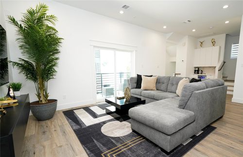 4607 Edmund St, Houston, TX, 77020-7709 | Card Image