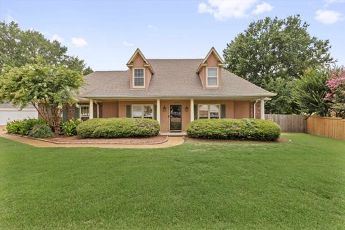 1003 Courtney Cv, Collierville, TN, 38017-6127 | Card Image