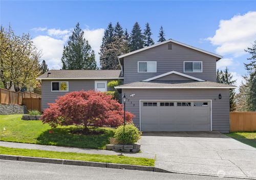 2713 Ne 23rd Pl, Renton, WA, 98056-8346 | Card Image