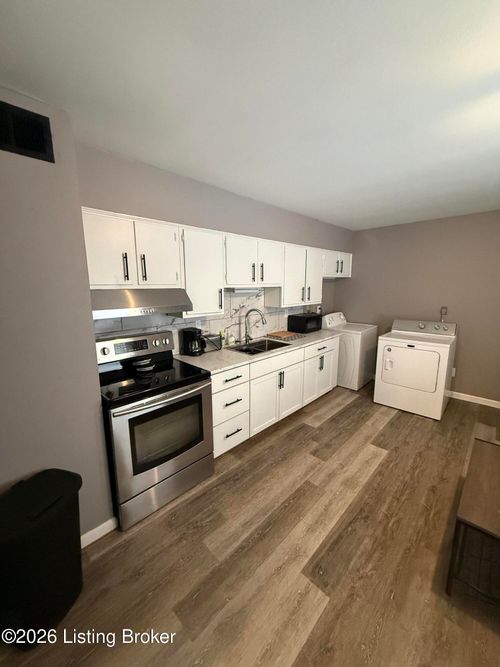 3-4535 Stonestreet Rd, Louisville, KY, 40272 | Card Image