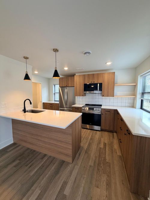 131 W 46th St, Minneapolis, MN, 55419-4965 | Card Image