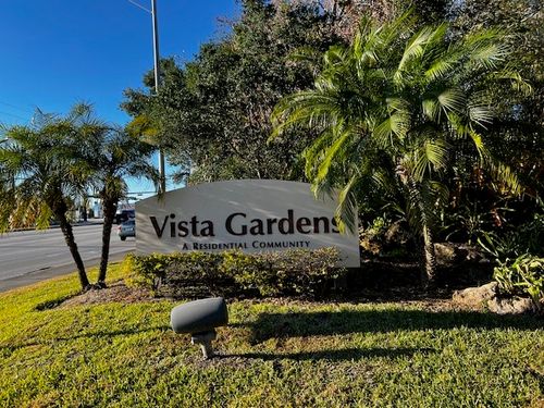 apt-102-17 Vista Gardens Trl, Vero Beach, FL, 32962-1717 | Card Image