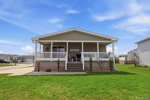 4425 Wynnwood Dr, Howell, MI, 48843-7294 | Card Image