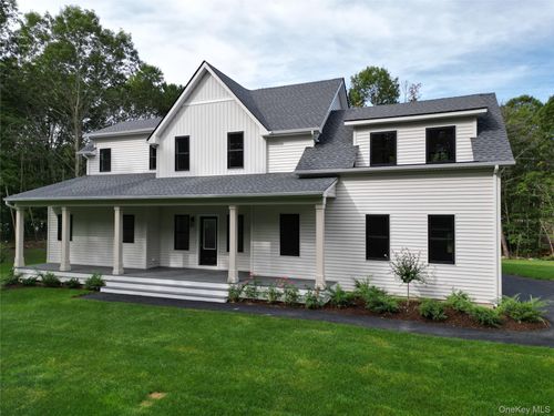 122 Dayton Ave, Manorville, NY, 11949-2009 | Card Image