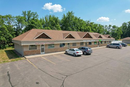 building-a-820 Howe Ave, Mora, MN, 55051-1765 | Card Image