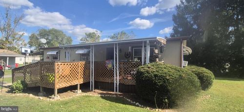 8774 Breinig Run Cir, BREINIGSVILLE, PA, 18031-2005 | Card Image