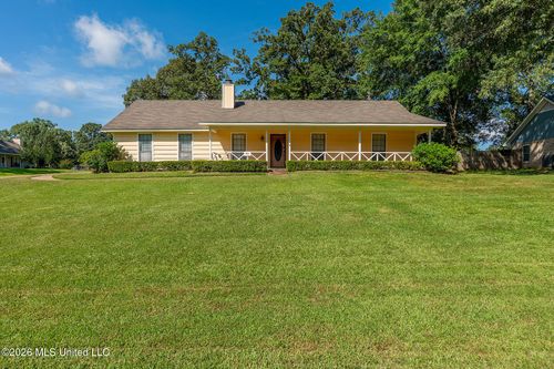 551 Buchanan Dr, Byram, MS, 39272-9293 | Card Image