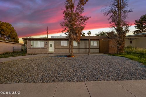 8032 E Victoria Drive, Tucson, AZ, 85730 | Card Image