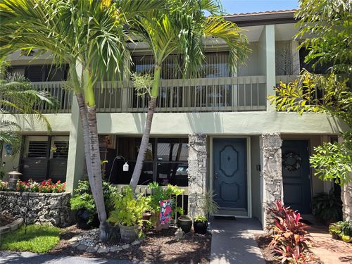 2851-2851 Ne 60th St, Fort Lauderdale, FL, 33308-2735 | Card Image