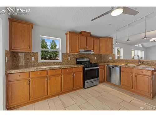 4006 Gray Fox Hts, Colorado Springs, CO, 80922-2700 | Card Image
