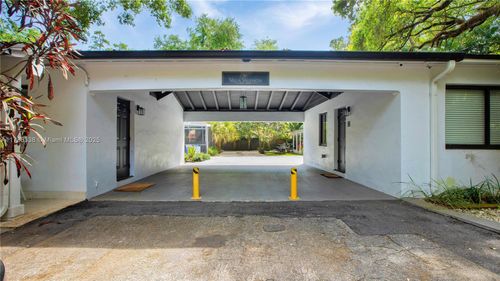 b-1750 Ne 144th St, Miami, FL, 33181-1338 | Card Image