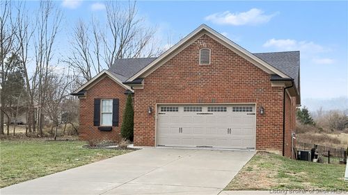 2123 Allen Way, Sellersburg, IN, 47172-8800 | Card Image