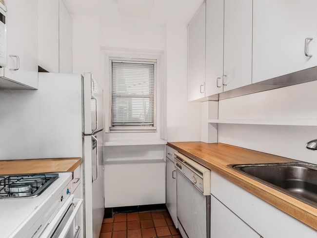APT-12C - 333 E 66 Th St, Home with 1 bedrooms, 1 bathrooms and 1 parking in New York NY | Image 5